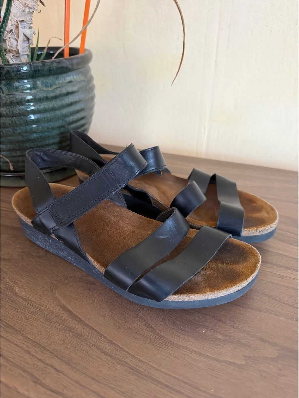 Naot Kayla Black Leather Cork Footbed Wedge Sandals Womens EU 41